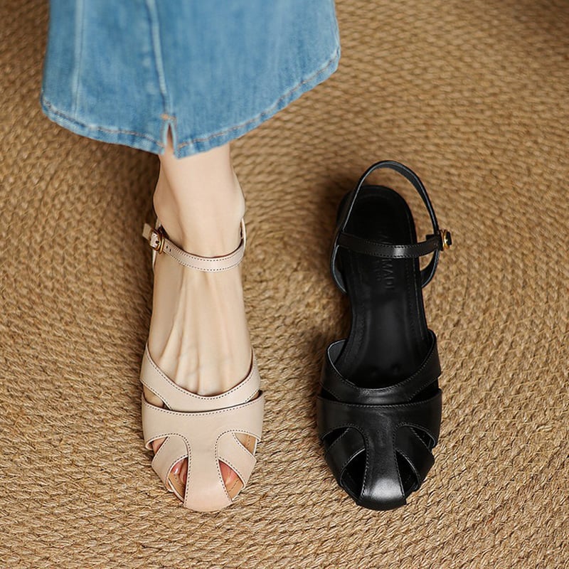 Dalia™| Round Toe Heels