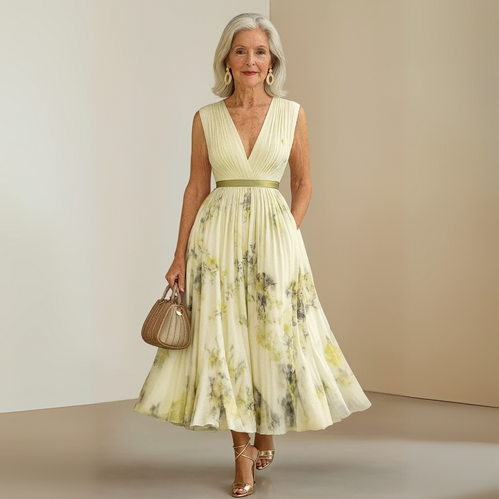 Women's Pleated Sleeveless Maxi Dress