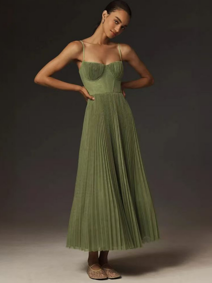 Women's Green Sleeveless Pleated Maxi Dress