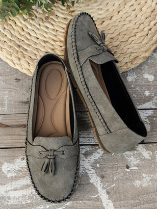 Women's Tassel Closed-Toe Loafers