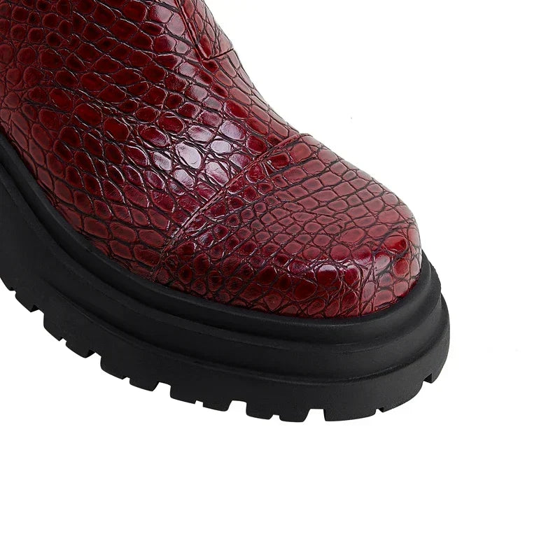 Women's Elastic Pull-On Lug Sole Boots
