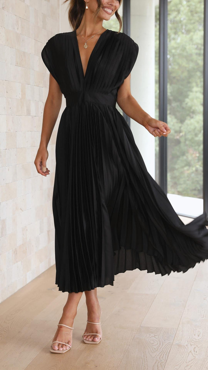 Women's Pleated V-Neck Tie Waist Maxi Dress