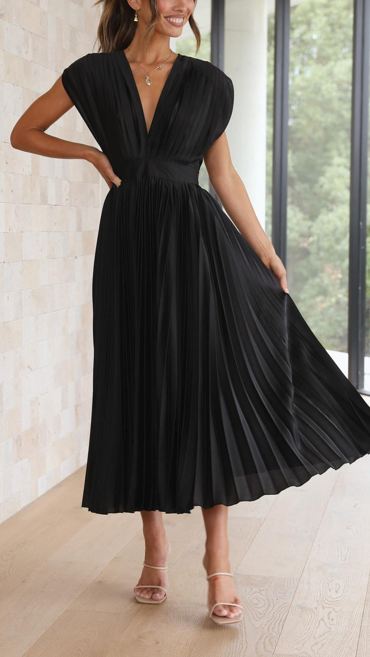 Women's Pleated V-Neck Tie Waist Maxi Dress