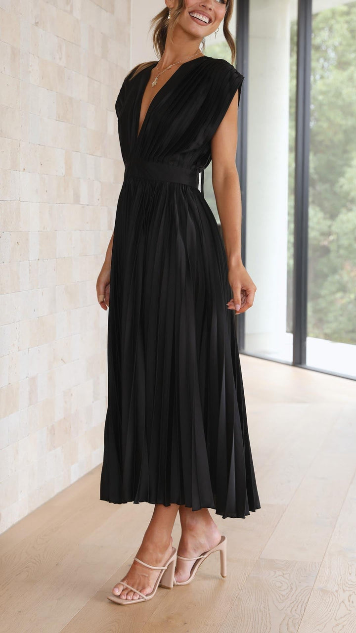 Women's Pleated V-Neck Tie Waist Maxi Dress