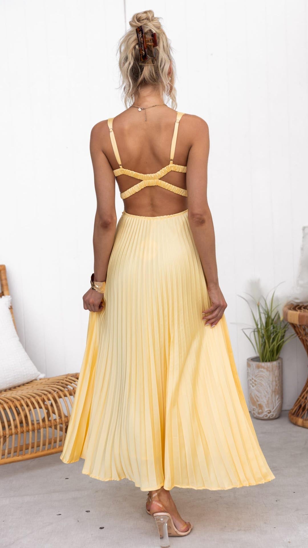 Women's Pleated V-Neck Maxi Dress