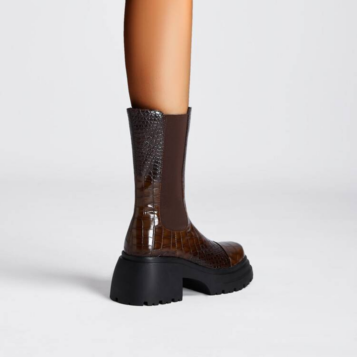 Women's Elastic Pull-On Lug Sole Boots