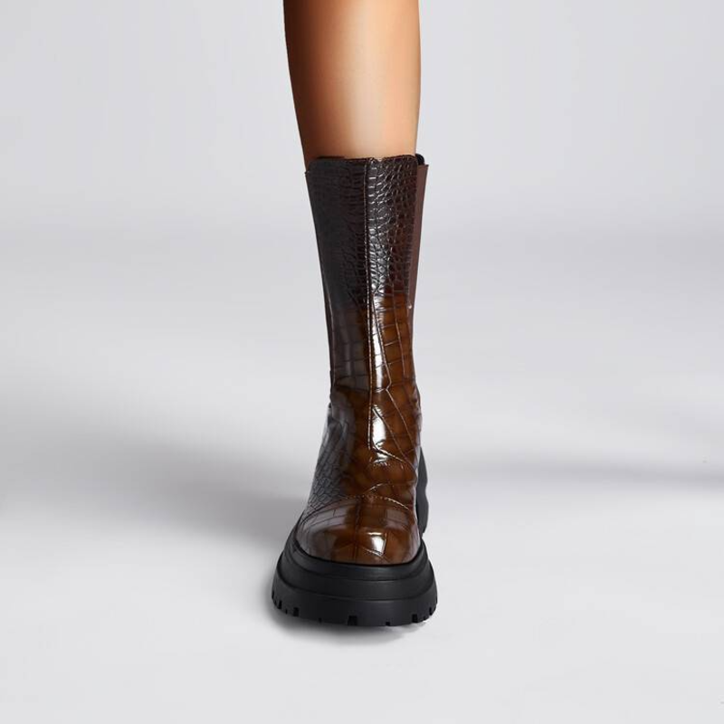Women's Elastic Pull-On Lug Sole Boots
