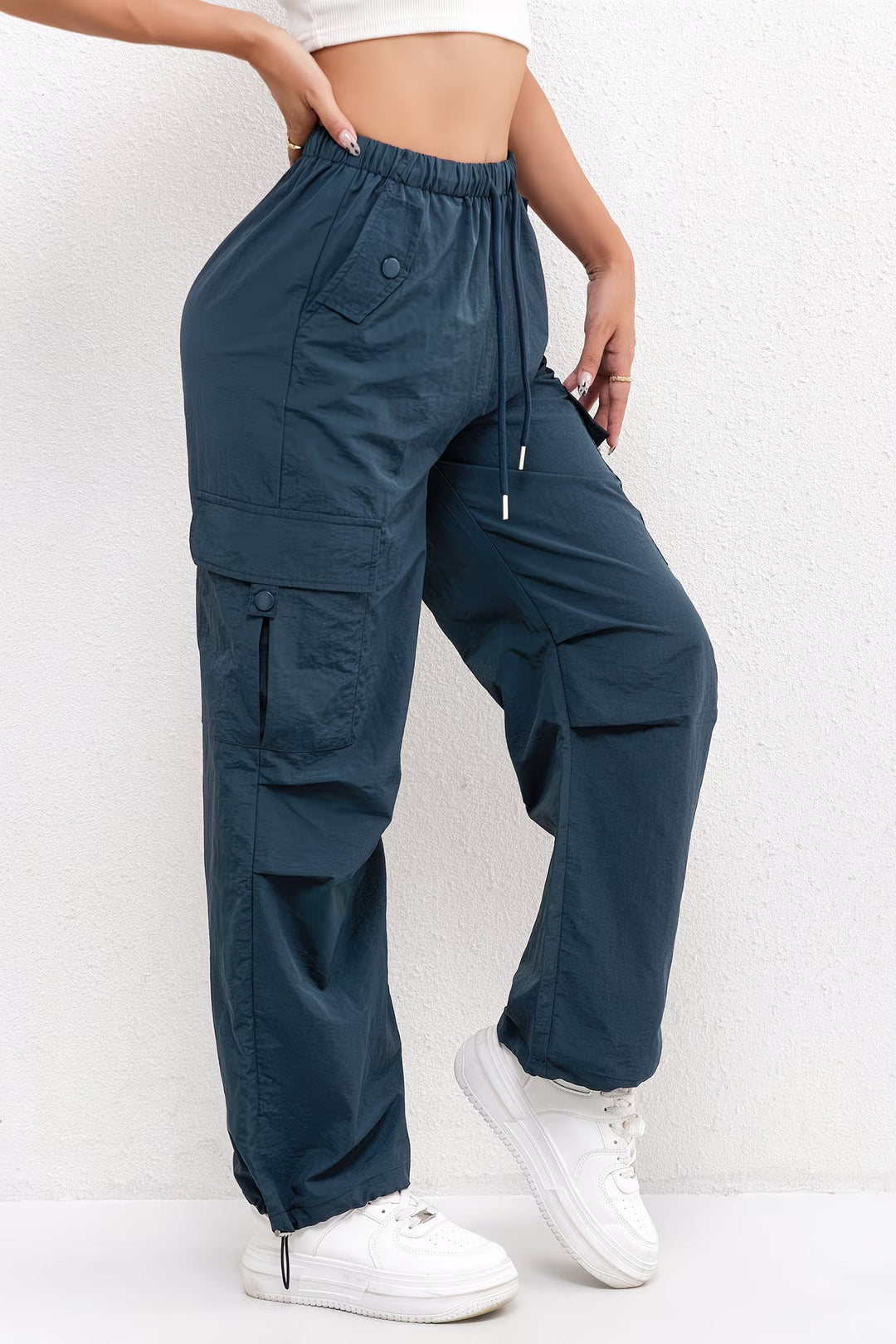 Women's Cargo Pocket Drawstring Pants